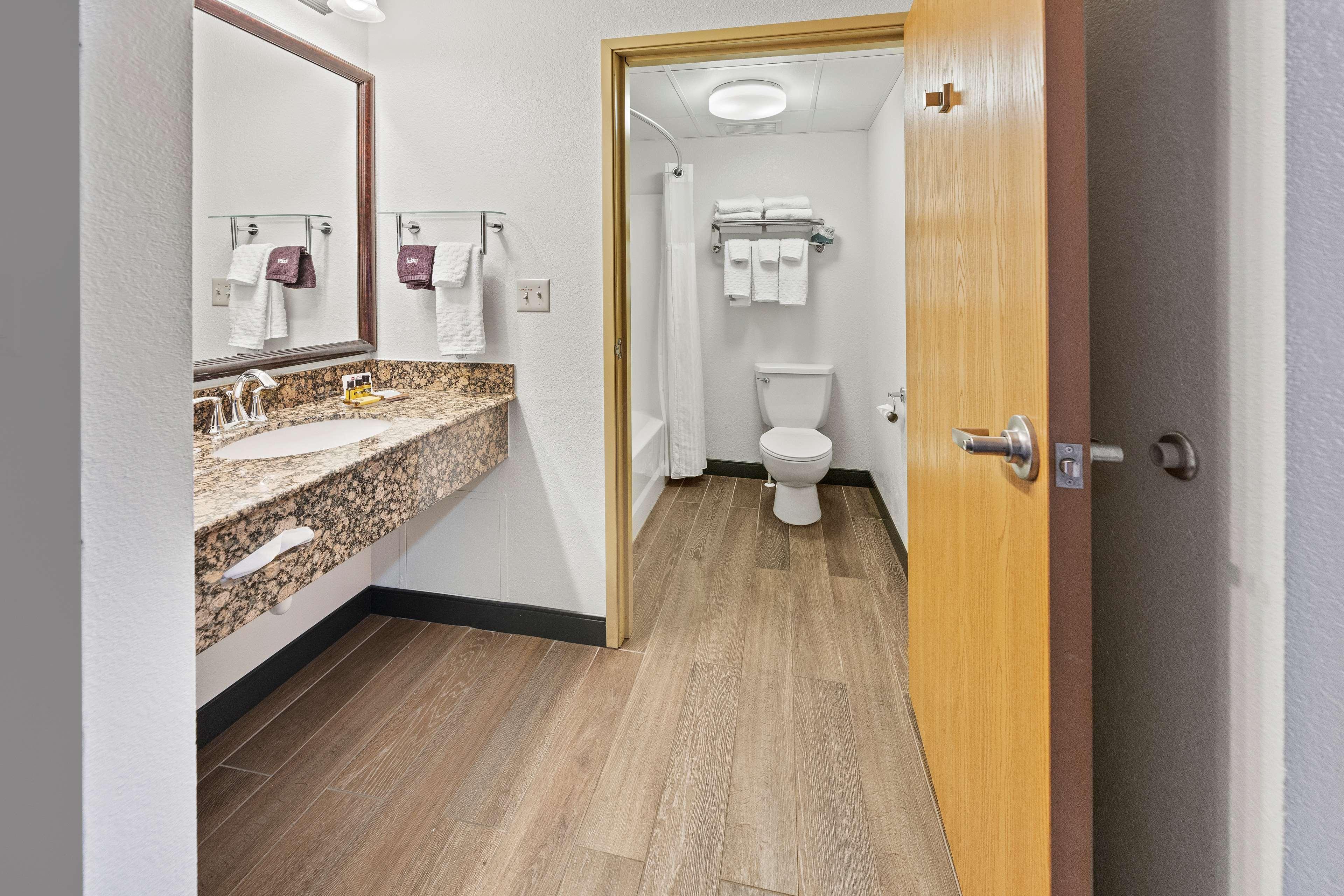 Best Western Plus Mccall Lodge And Suites Bagian luar foto